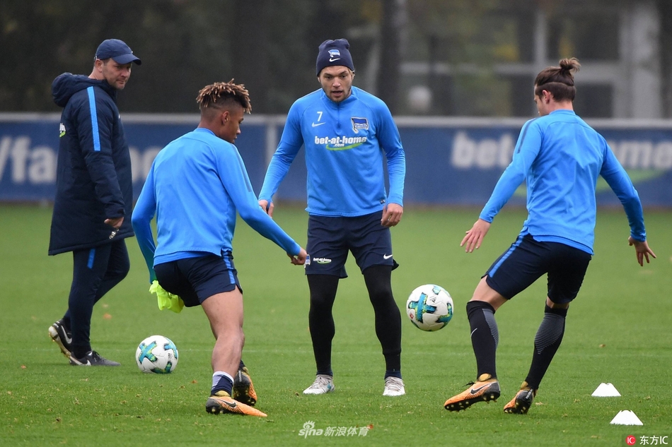 雷火电竞网站-柏林联队员投入练习备战强敌的简单介绍