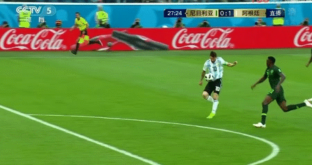 雷火电竞入驻-最后一击！球员在比赛中扭转乾坤