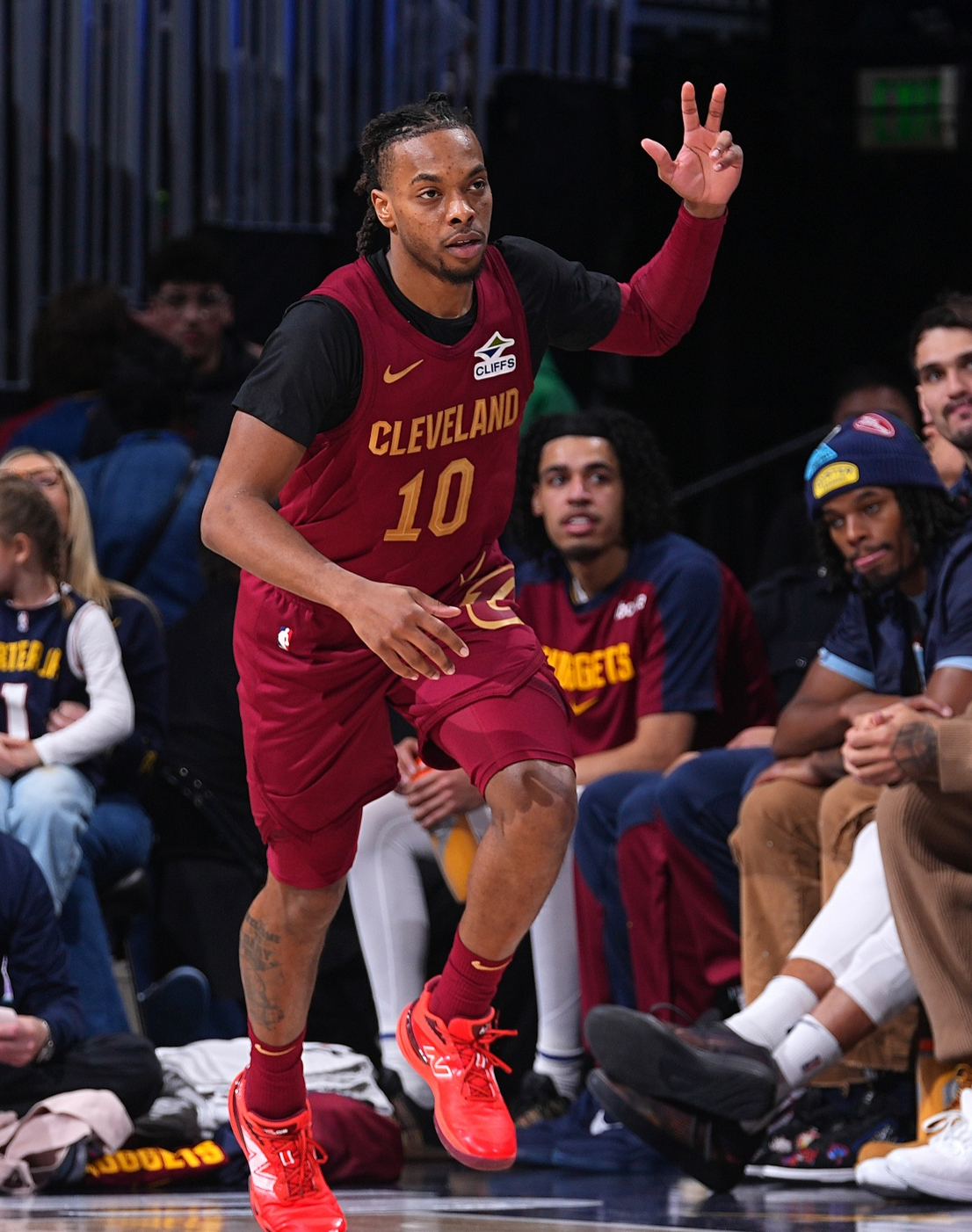 雷火电竞app-包含猛龙明星表现抢眼，连续两战得分过的词条