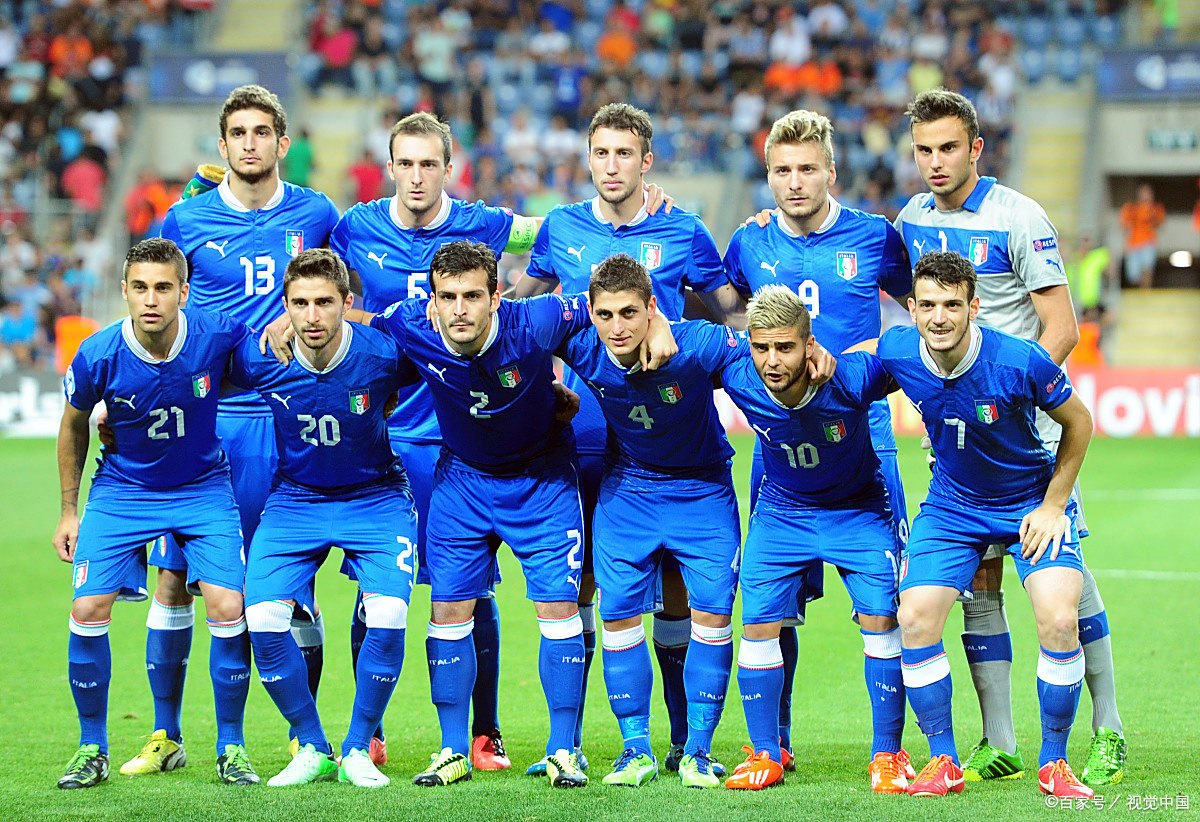 波兰队在国际比赛中赢得胜利展现团队精神的简单介绍 波兰队在国际比赛中赢得胜利展现团队精神的简单介绍