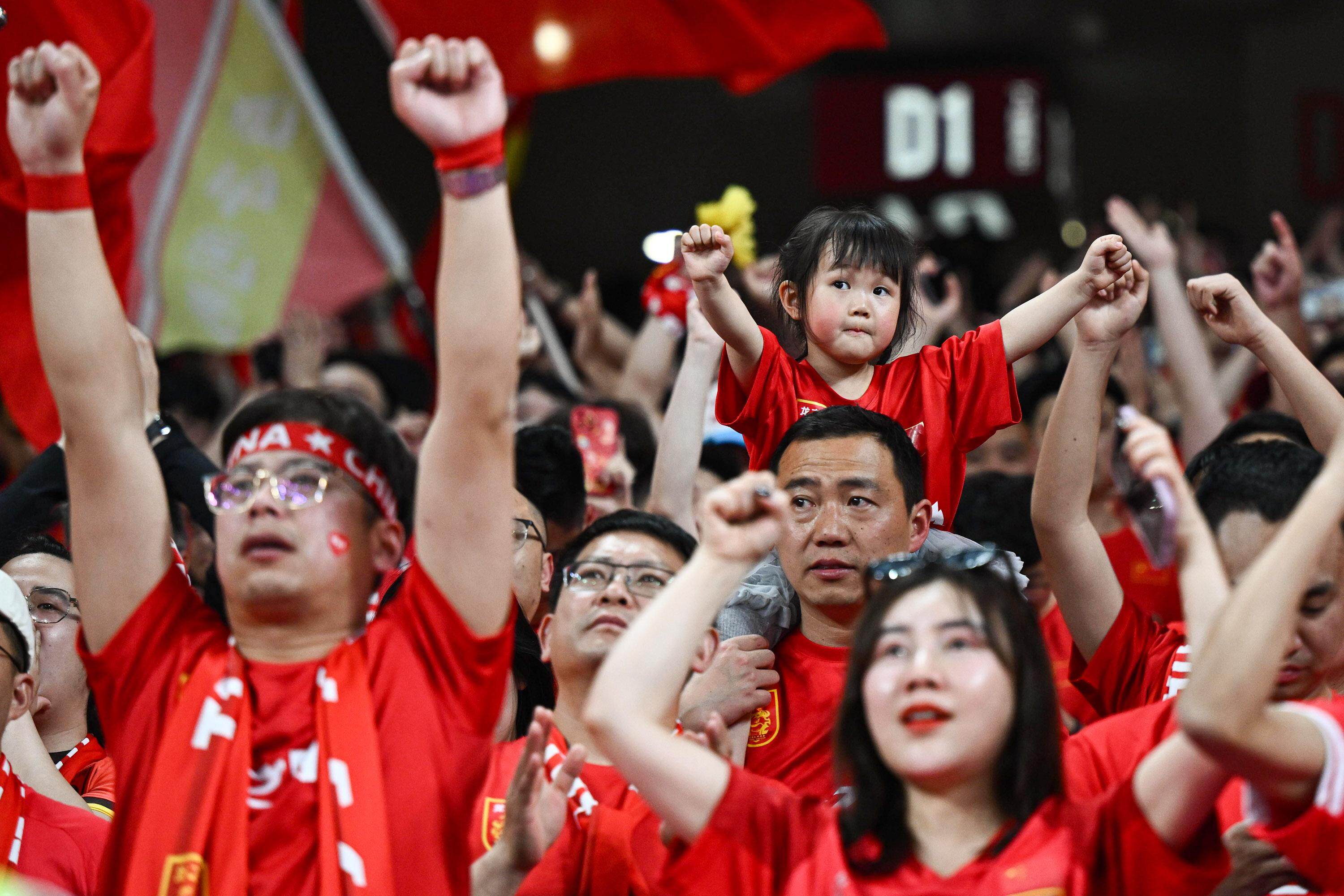 雷火电竞简介-世界杯大战在即，球员备战红红火火