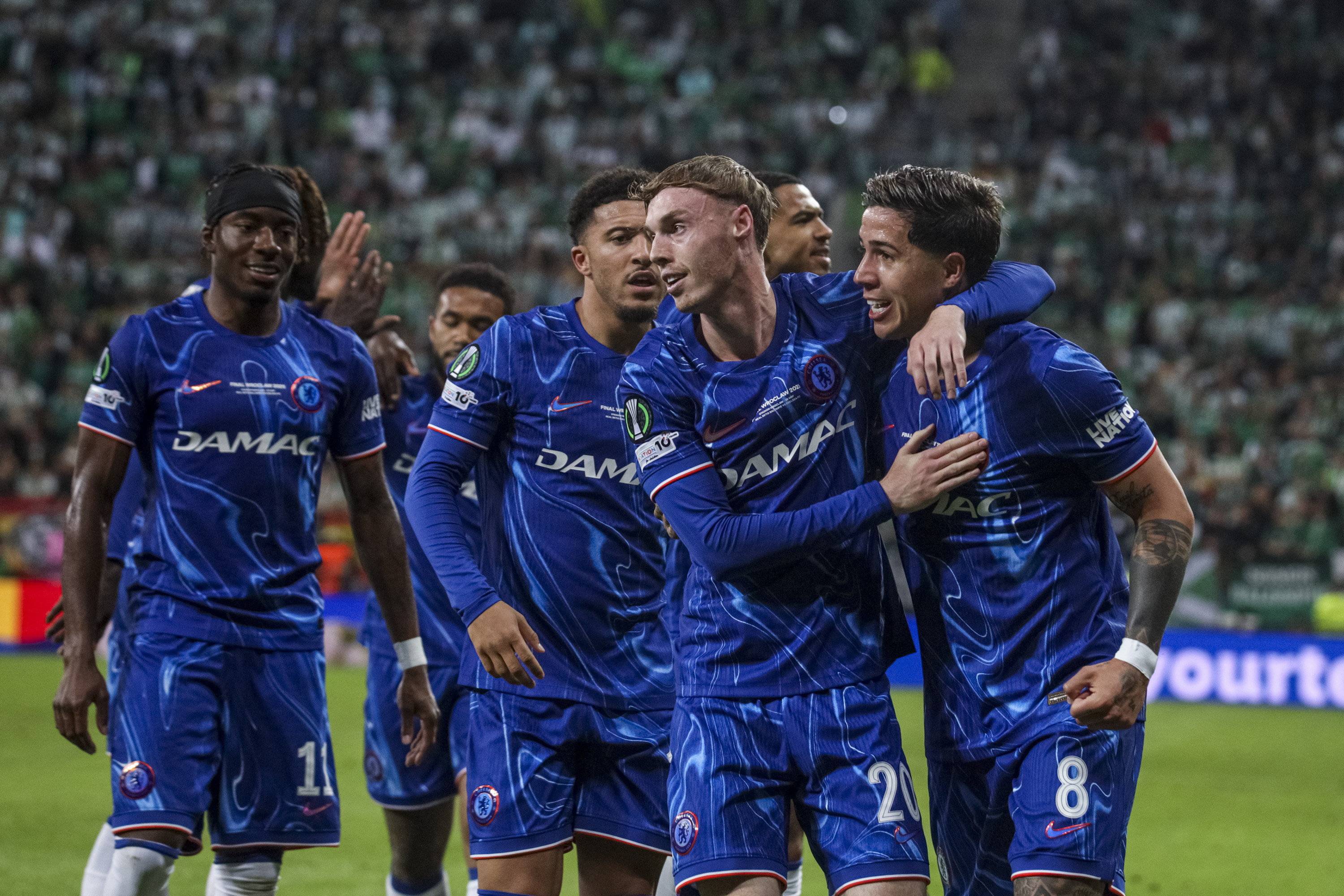 切尔西球队调整阵容备战重要比赛