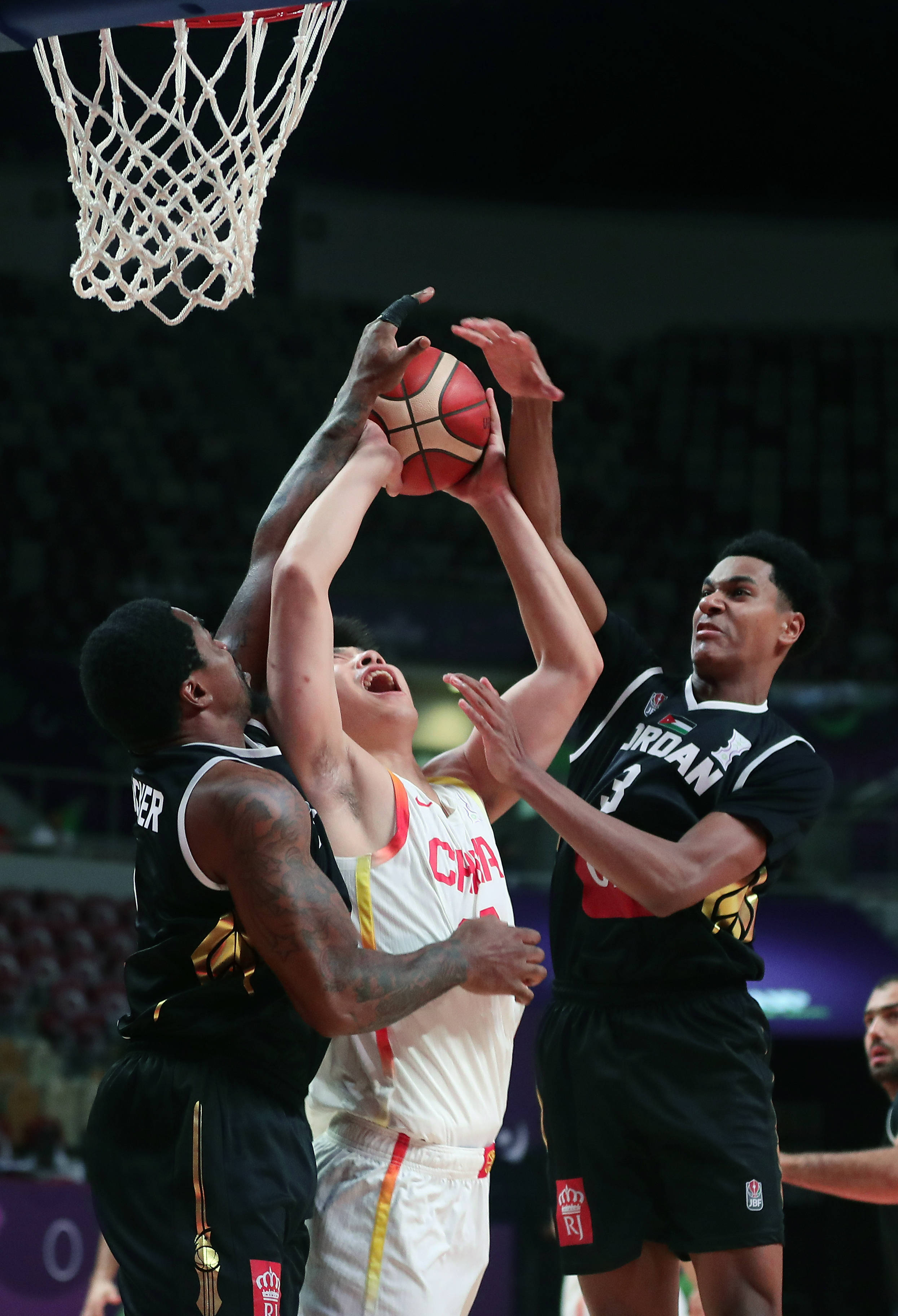 世界赛舞台，篮球代表国家出征荣耀