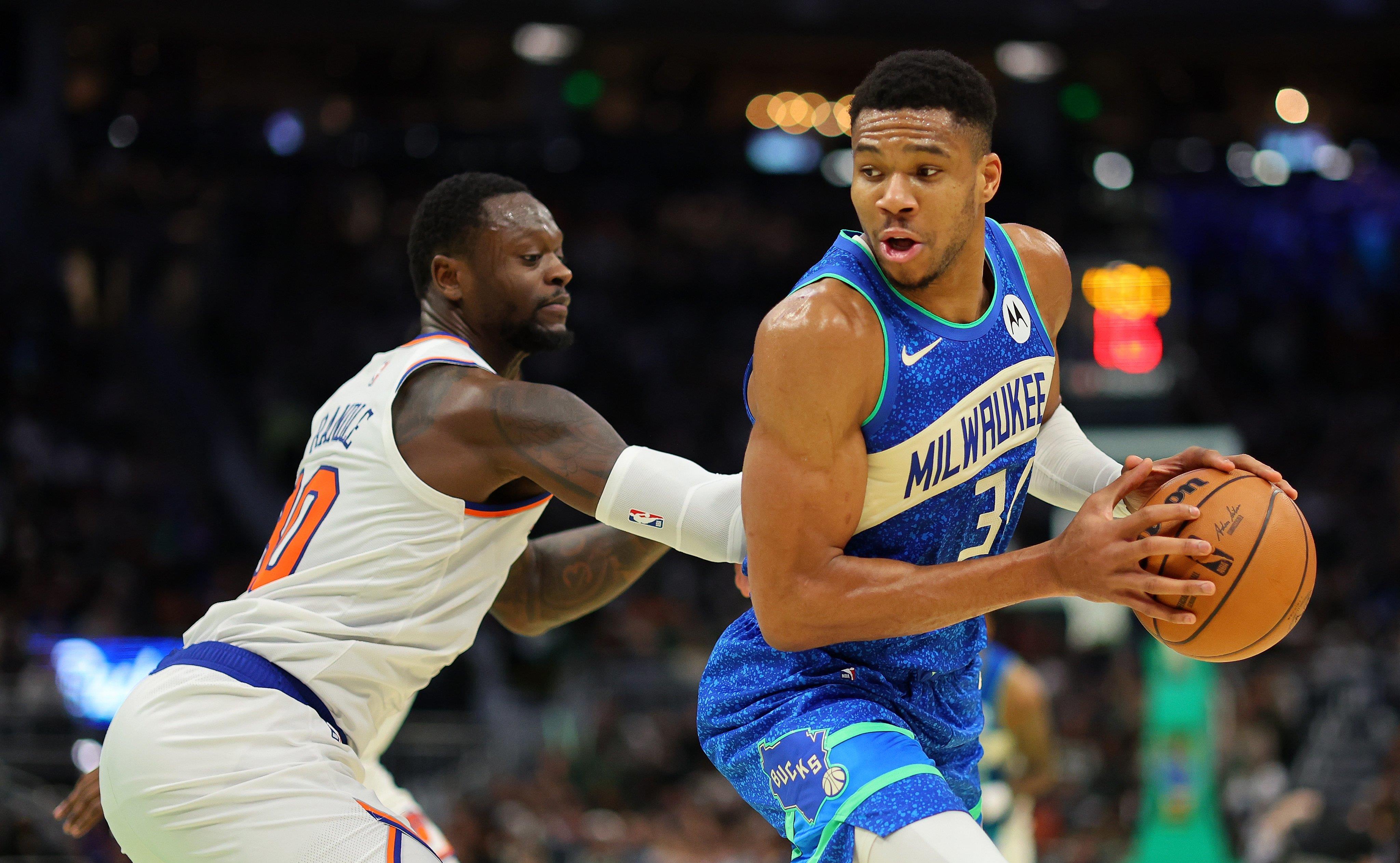 雄鹿完胜辽宁队，布伦森关键制胜的简单介绍