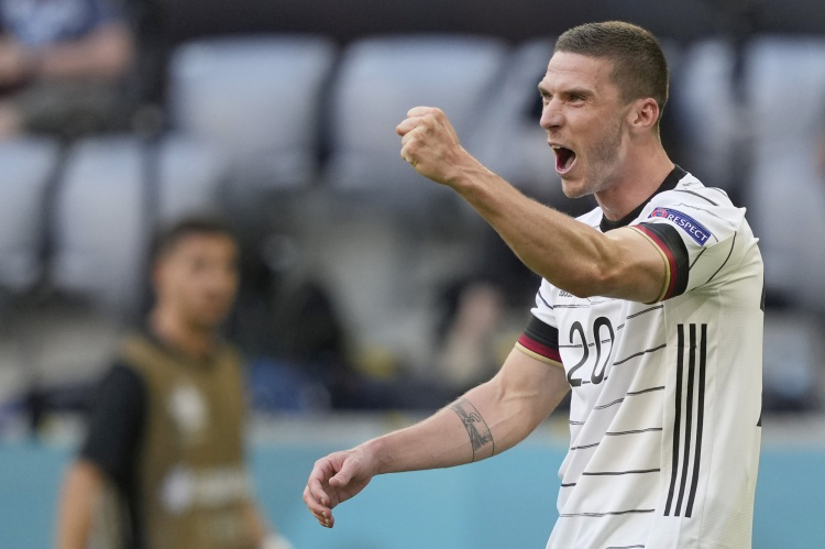 包含欧洲网球队翻盘尤文图斯，格列兹曼操刀奇招英雄翻盘宿命之战季后赛，锁定晋级资格的词条