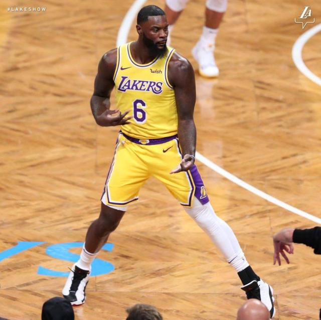 包含四川队险胜湖人，高诗岩带队取胜的词条