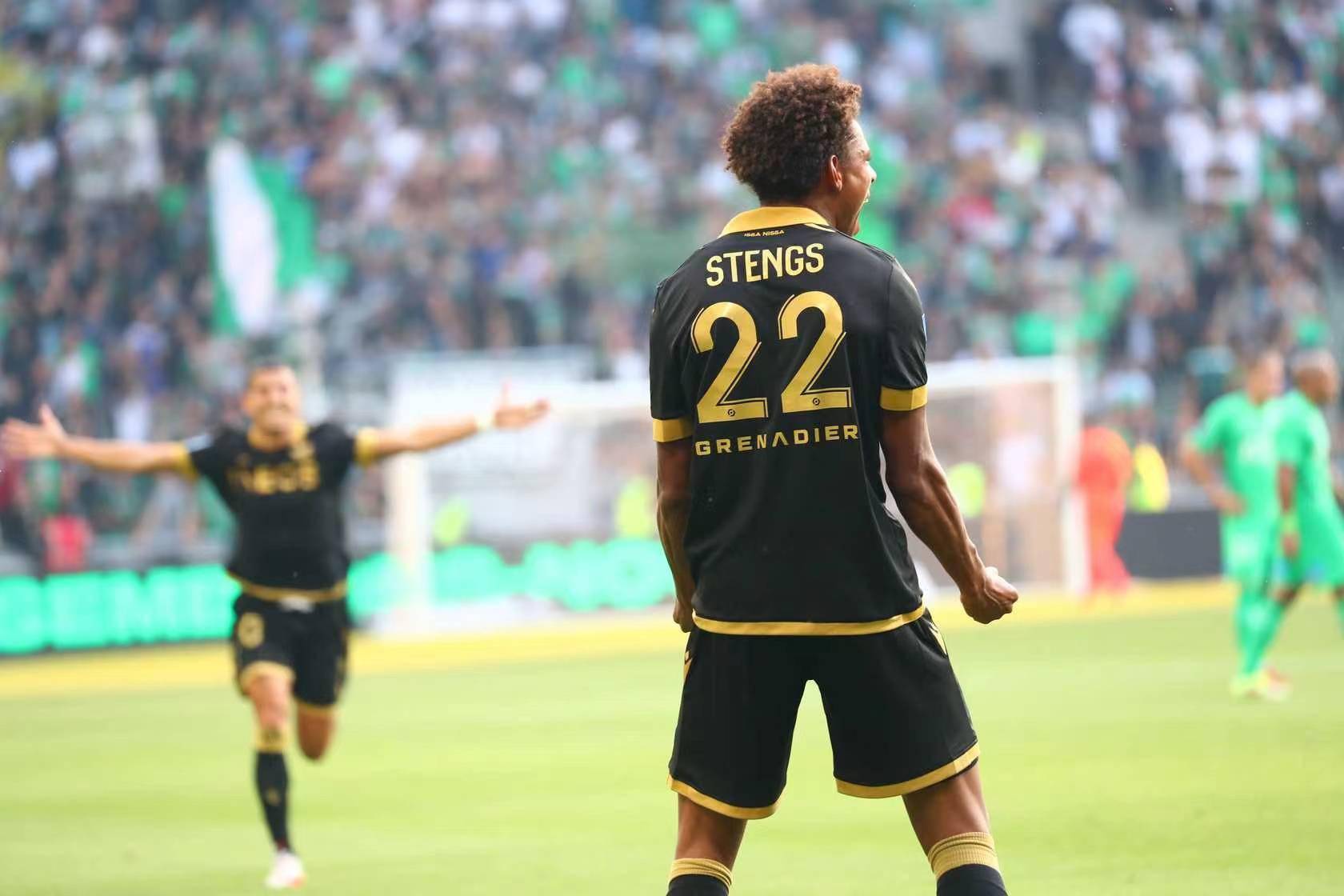 雷火电竞亚洲先驱-巴黎圣日耳曼一方全取三分，领跑积分榜