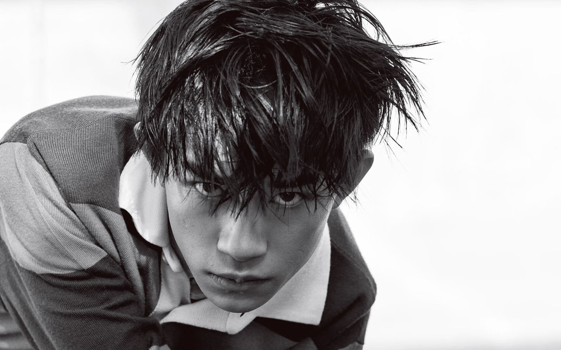 绝境铸英雄！阿克凌空一剑定乾坤，多特蒙德险胜奥地利背后的关键先生密码